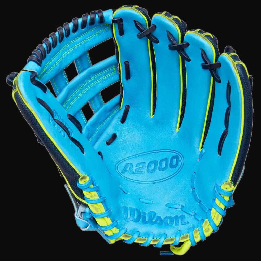 Wilson Fall 2025 A2000 PF50 SuperSkin Model 12.25" Pedroia Fit Outfield Baseball Glove [bgblk]