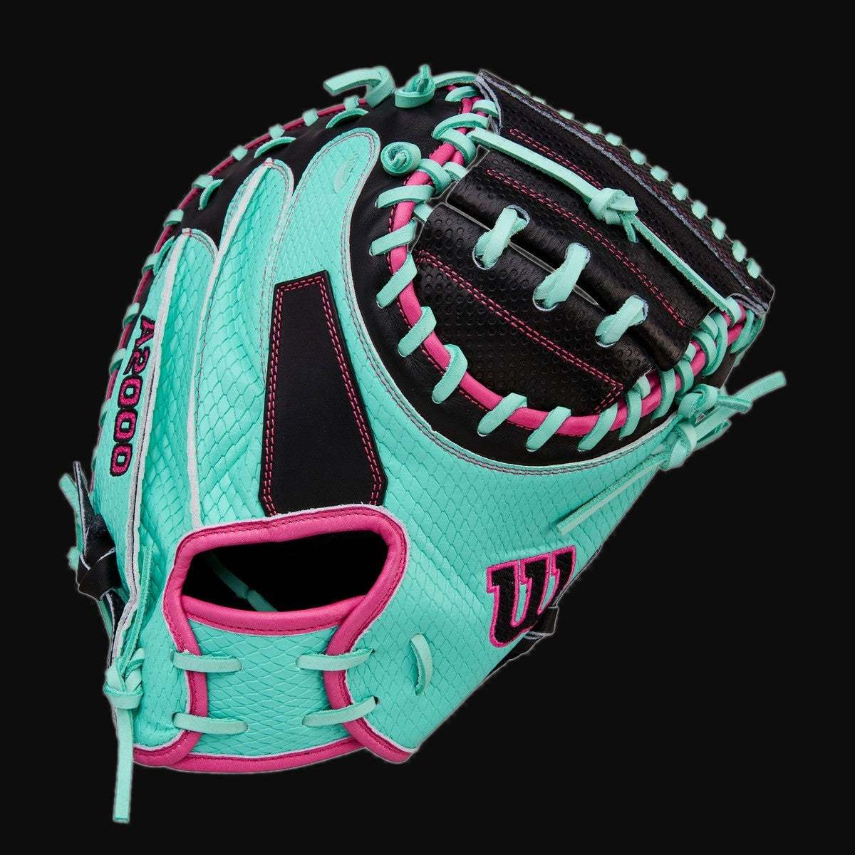 Wilson Spring 2026 A2000 M23 SuperSkin Model 33.5" Baseball Catcher's Mitt [bgblk]