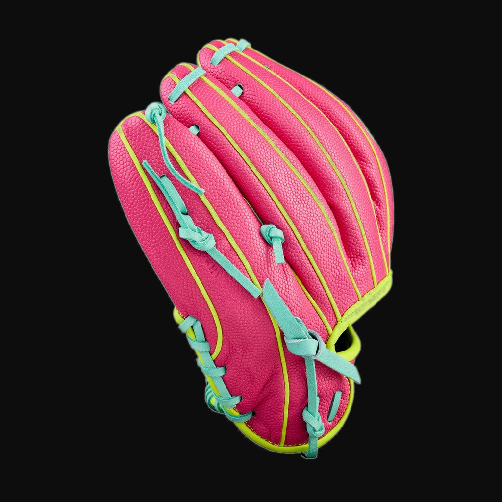 Wilson Spring 2026 A2000 DP15 Pedroia Fit SuperSkin Model 11.5" Infield Baseball Glove [bgblk]