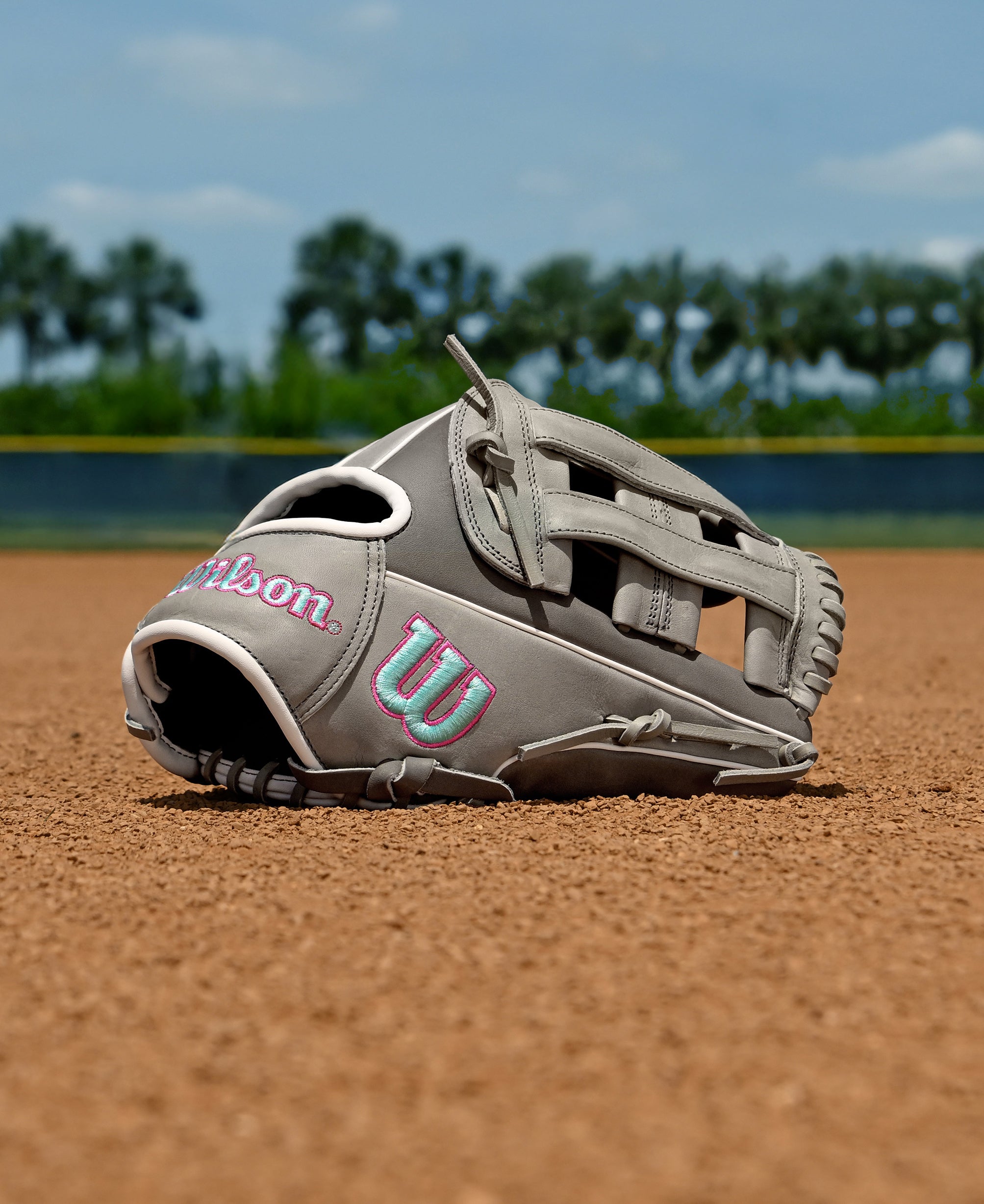Wilson A1000 DW5 Model 12" Baseball Infield Glove