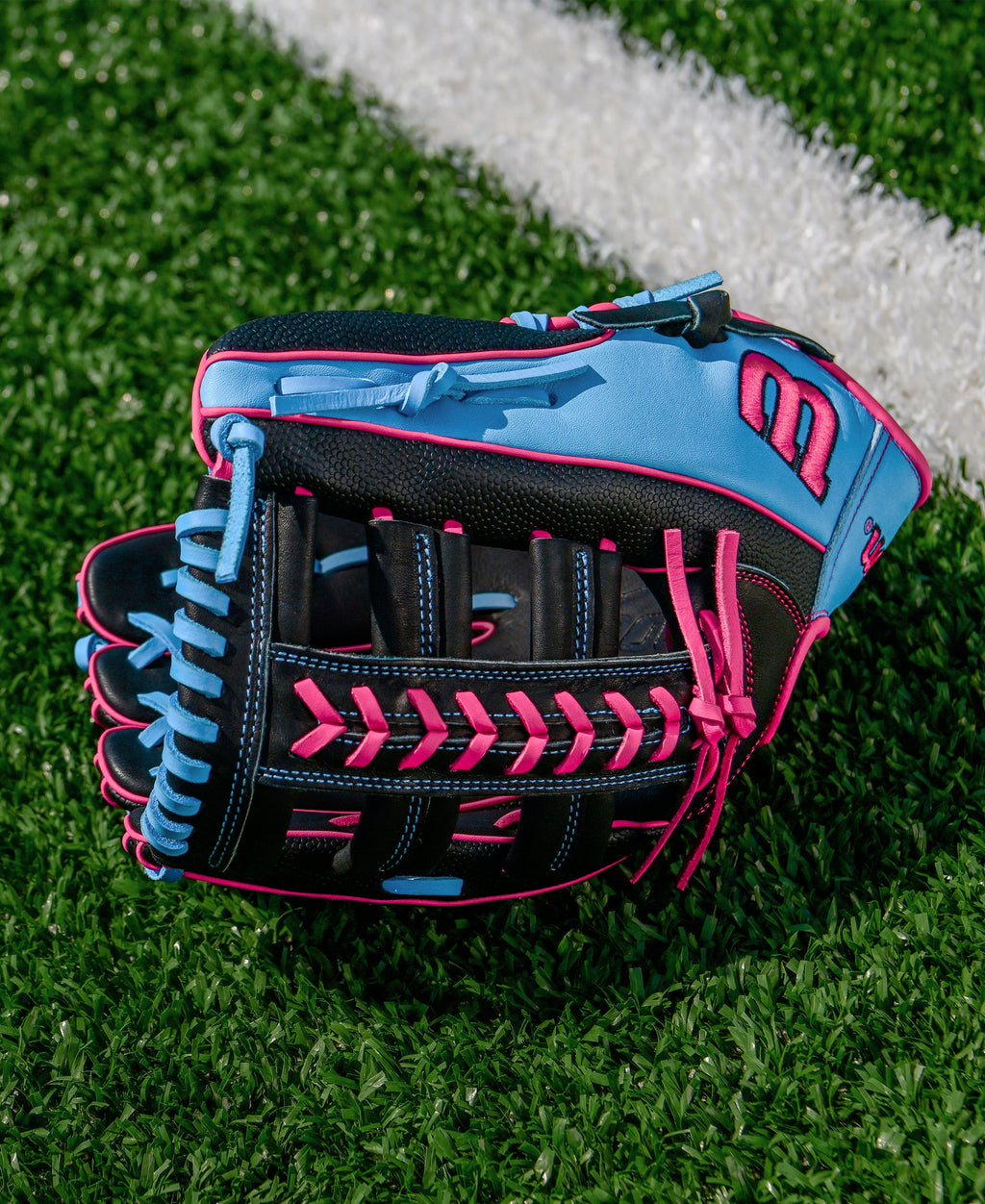 Wilson A1000 1892 Pedroia Fit 12.25" Baseball Outfield Glove with SuperSkin