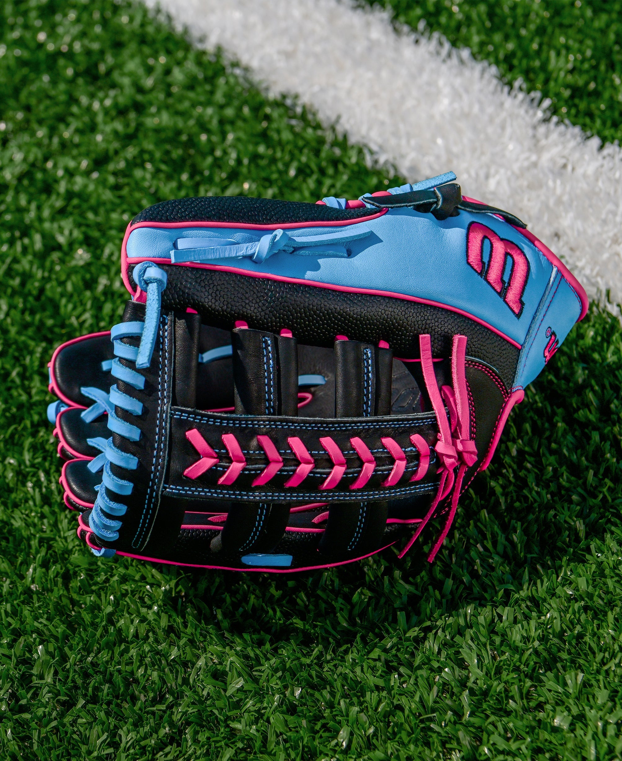 Wilson A1000 1892 Pedroia Fit 12.25" Baseball Outfield Glove with SuperSkin