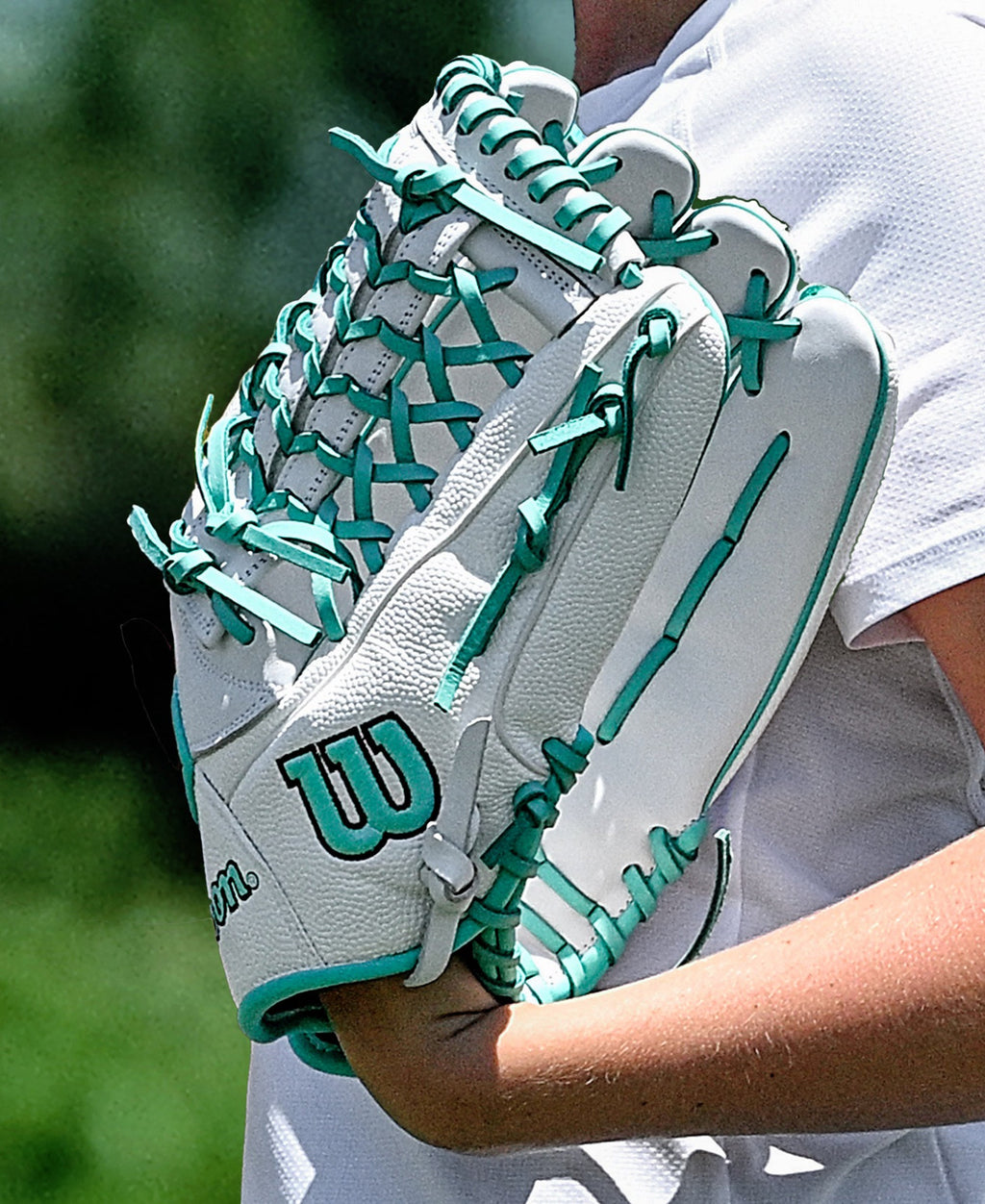 Wilson A1000 T125 Model 12.5" Fastpitch Outfield Glove with SuperSkin