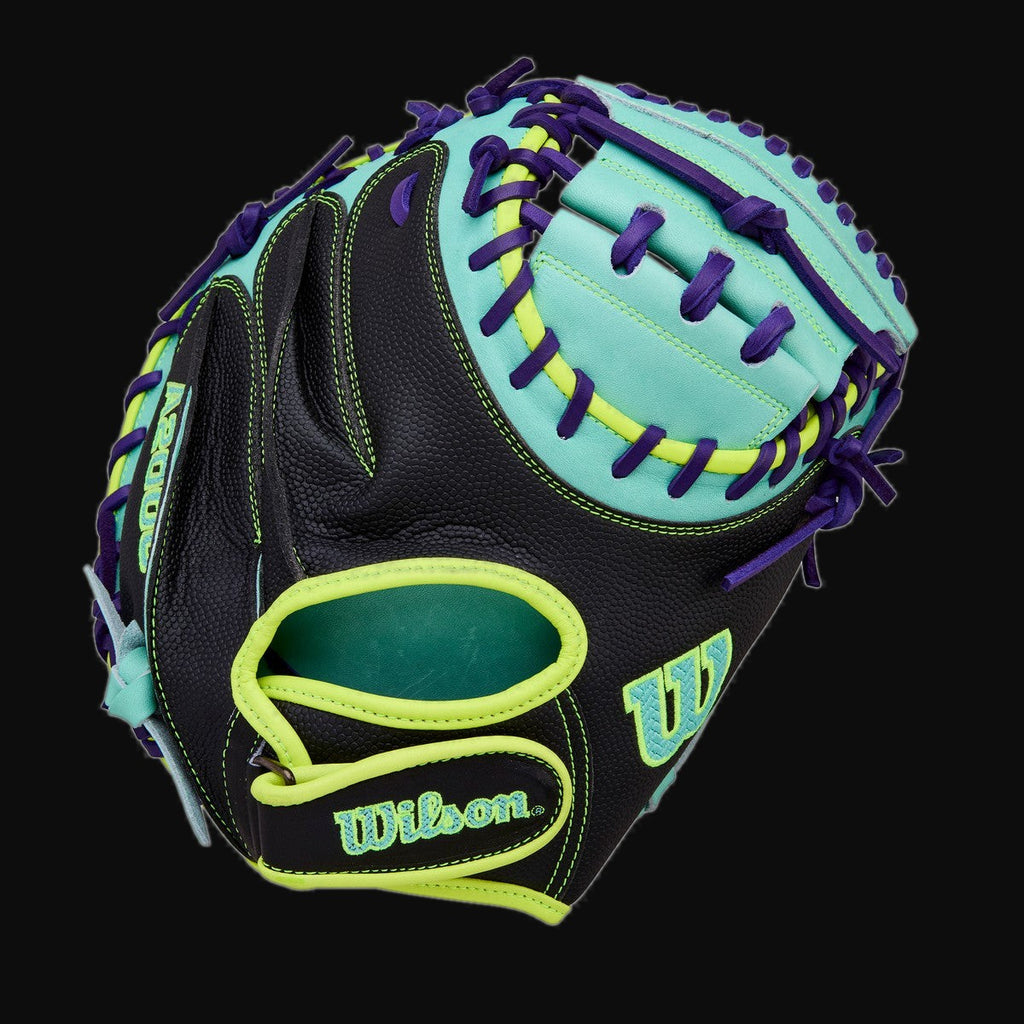 Wilson Spring 2026 A2000 PF33 Pedroia Fit SuperSkin Model 33" Baseball Catcher's Mitt [bgblk]