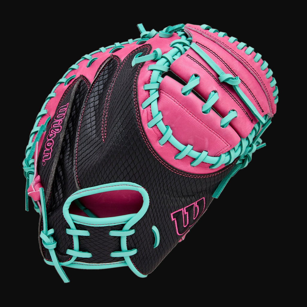 Wilson A1000 CM33 Model 33" Baseball Catcher's Mitt with SuperSnakeSkin [bgblk]