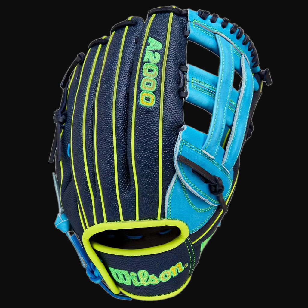 Wilson Fall 2025 A2000 PF50 SuperSkin Model 12.25" Pedroia Fit Outfield Baseball Glove [bgblk]