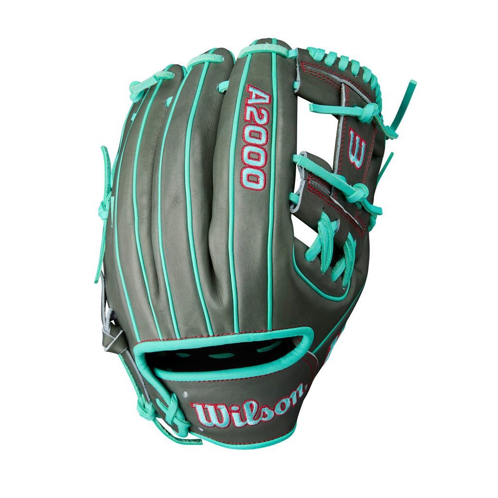 Wilson Summer 2025 A2000 1975 Model 11.75" Infield Baseball Glove