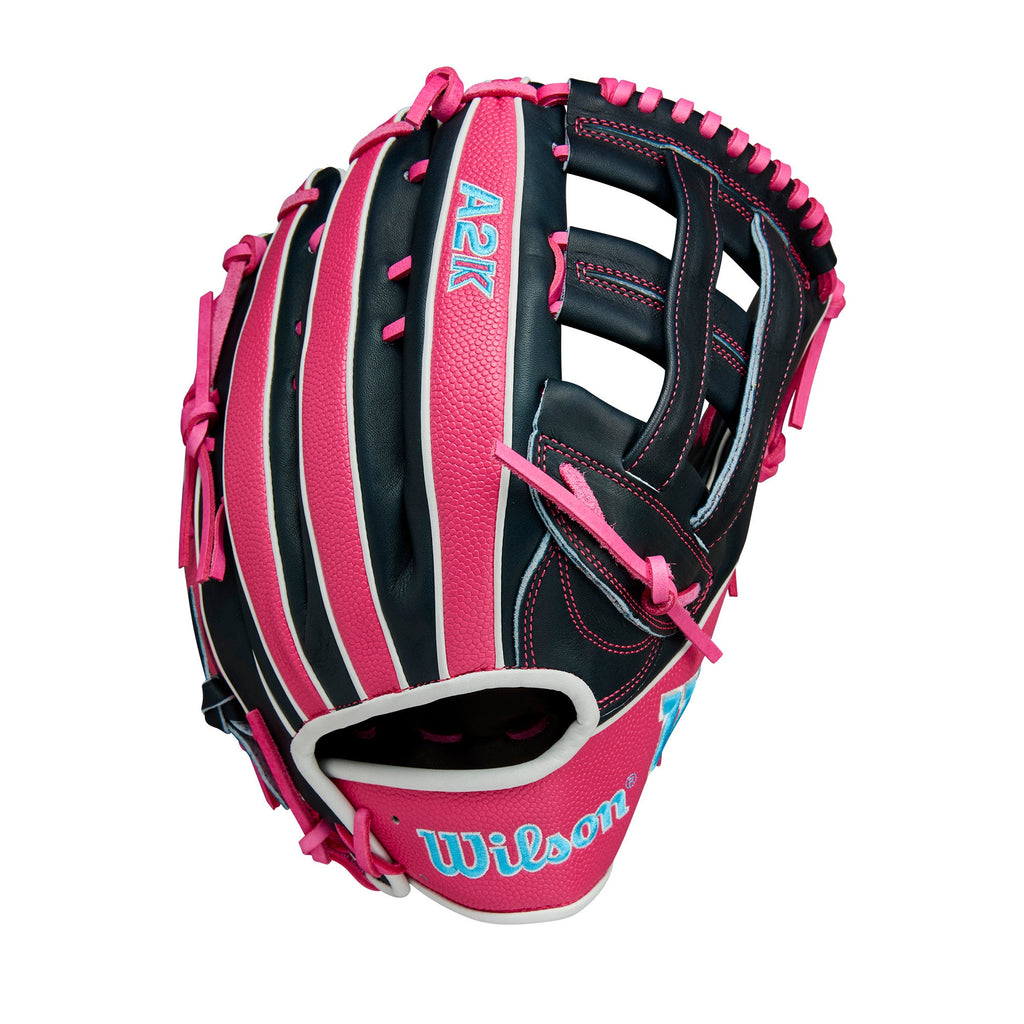 Wilson Summer 2025 A2K 1750 Model 12.5" Outfield Baseball Glove
