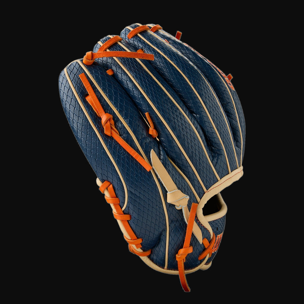 Wilson Summer 2025 A2000 Jose Altuve Game Model 11.5" Infield Baseball Glove [bgblk]