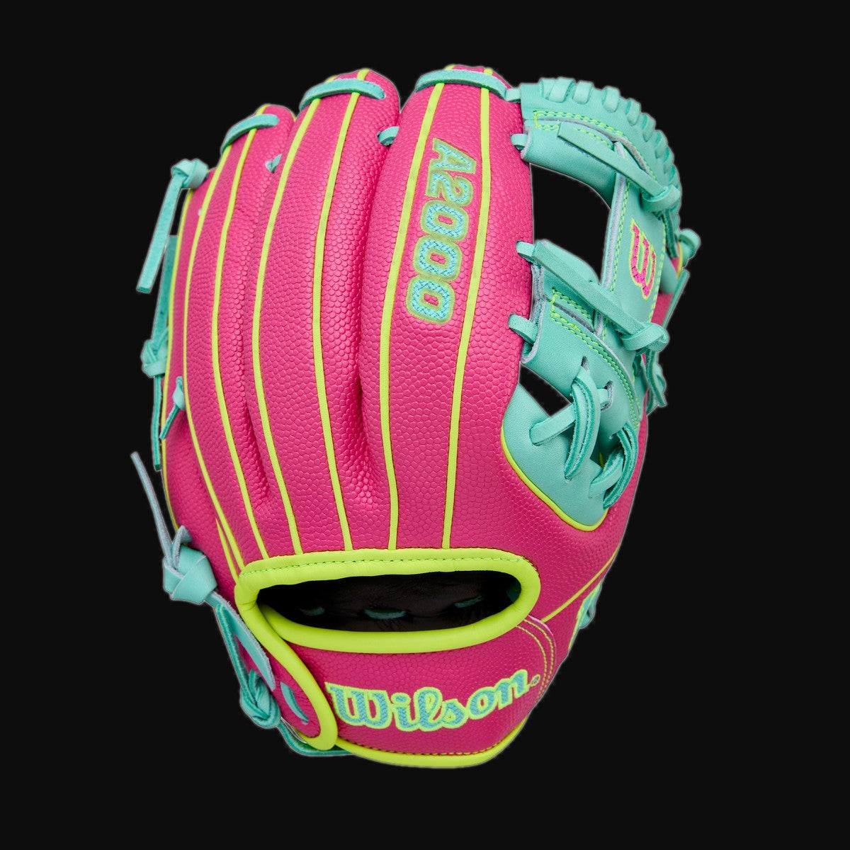 Wilson Spring 2026 A2000 DP15 Pedroia Fit SuperSkin Model 11.5" Infield Baseball Glove [bgblk]