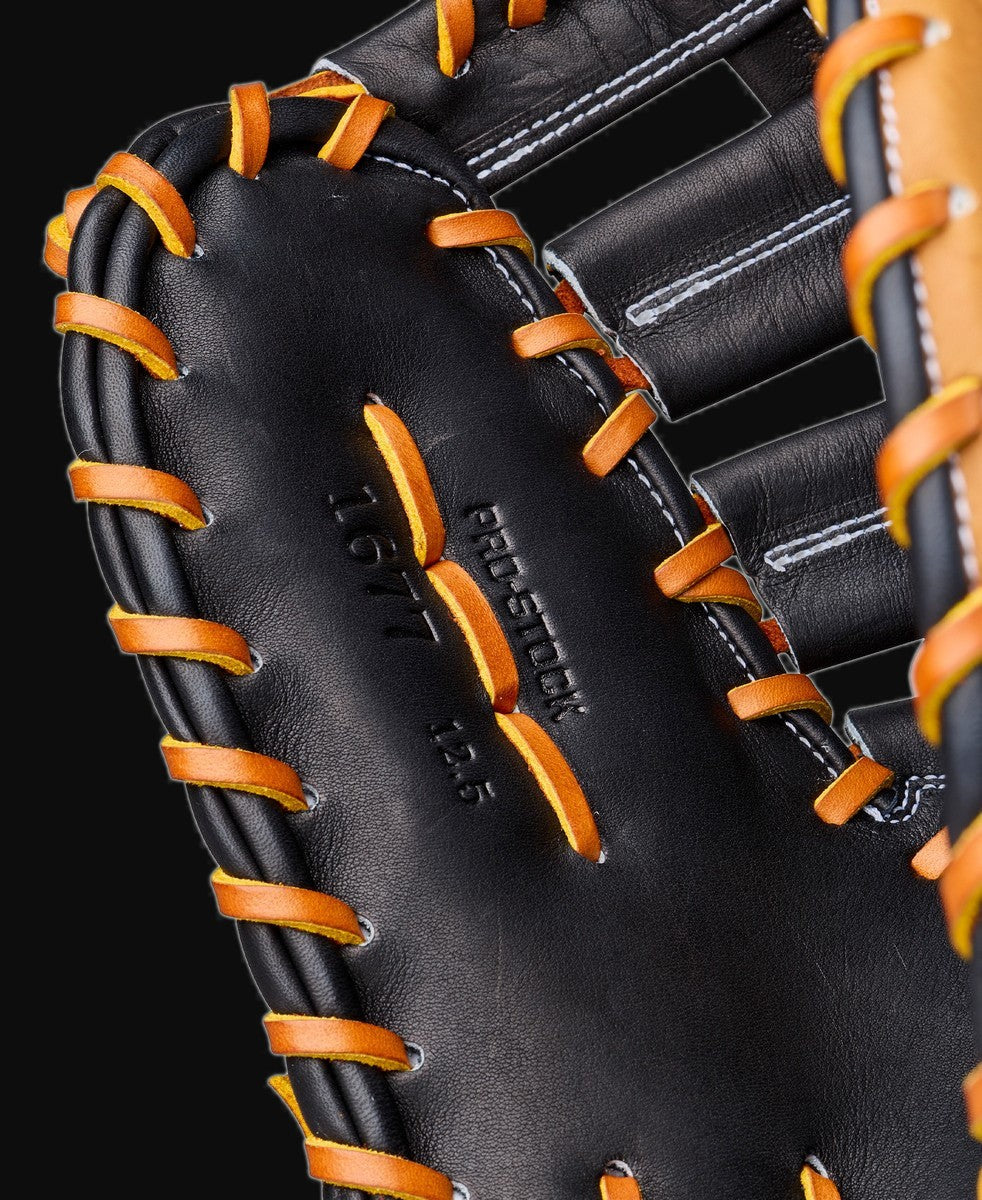 Wilson A2000 Annual Collection 1677 Model 12.5" Baseball 1st Base Mitt