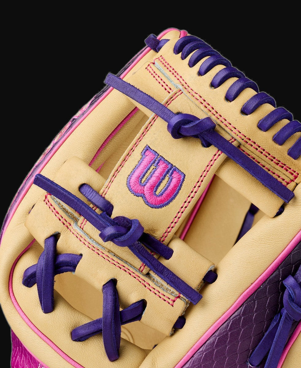 Wilson Leadoff A2000 1720SS Superskin Model 11.5" Infield Baseball Glove