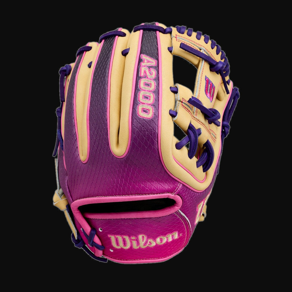 Wilson Leadoff A2000 1720SS Superskin Model 11.5" Infield Baseball Glove