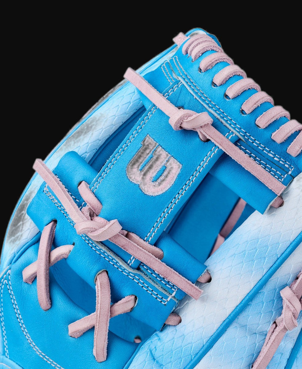Wilson Leadoff A2000 FPH12SS Superskin Model 12" Infield Fastpitch Glove
