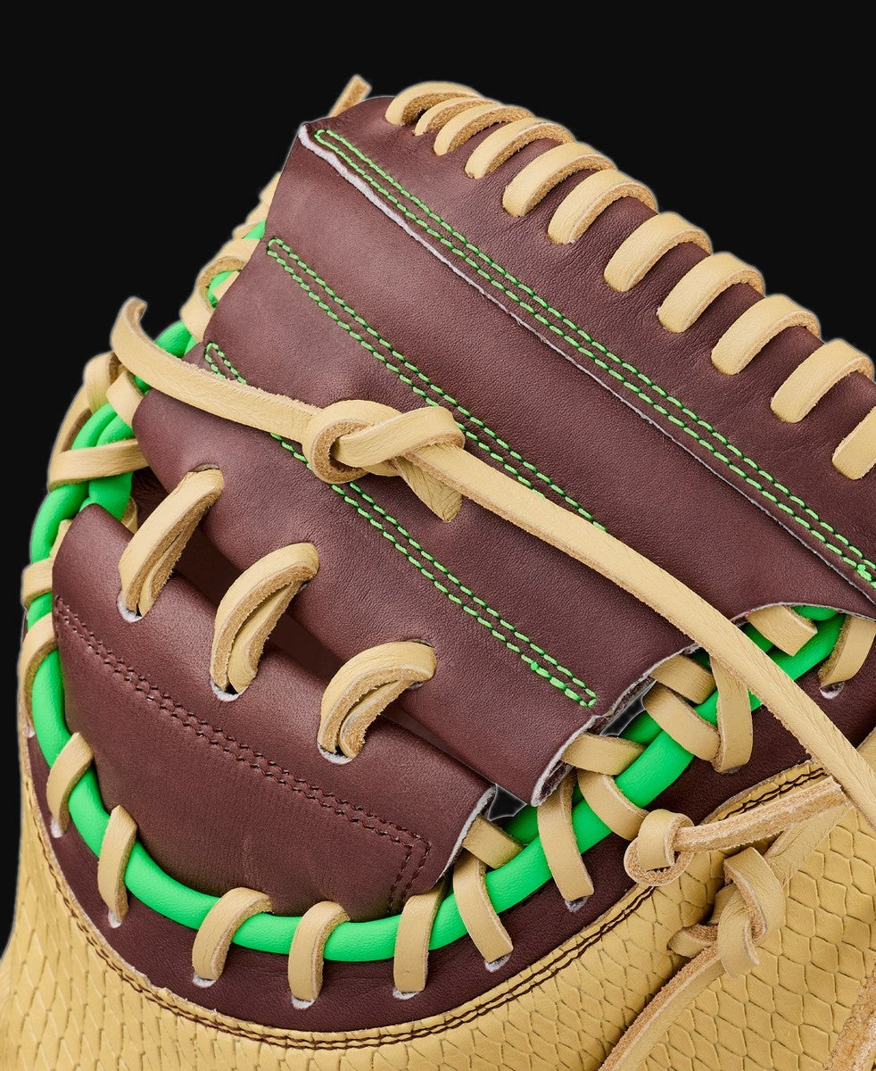 Wilson Limited Edition A1000 "Dubai" CM33 Model 33" Baseball Catcher's Mitt