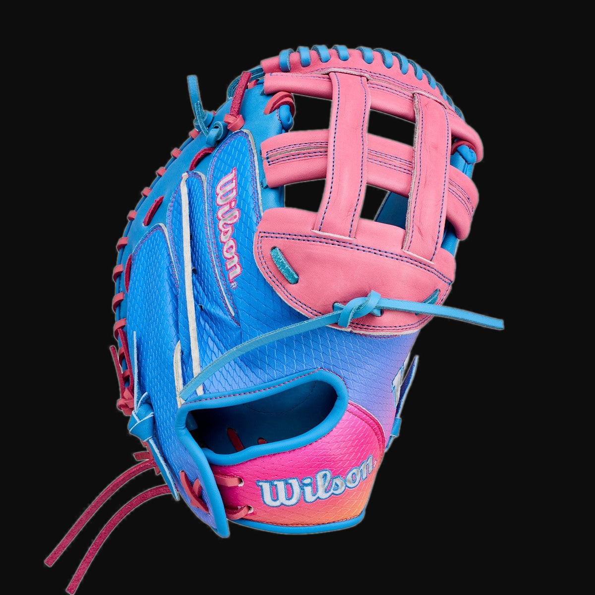 Wilson Limited Edition A1000 "Momentum" FPCM Model 33" Fastpitch Catcher's Mitt